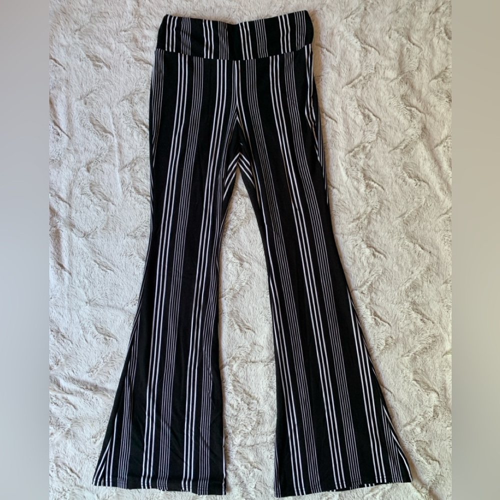 No Boundaries Monochrome Striped Pants